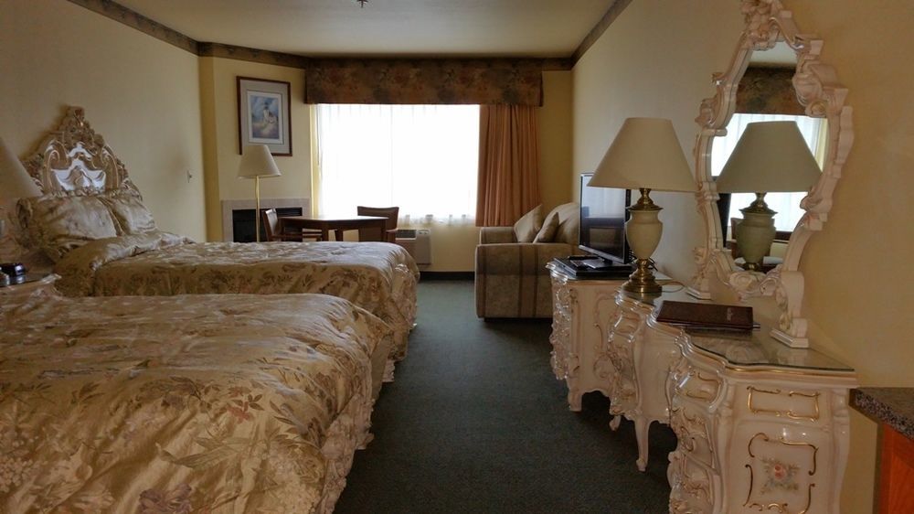 Palace Inn & Suites Линкольн-Сити Экстерьер фото