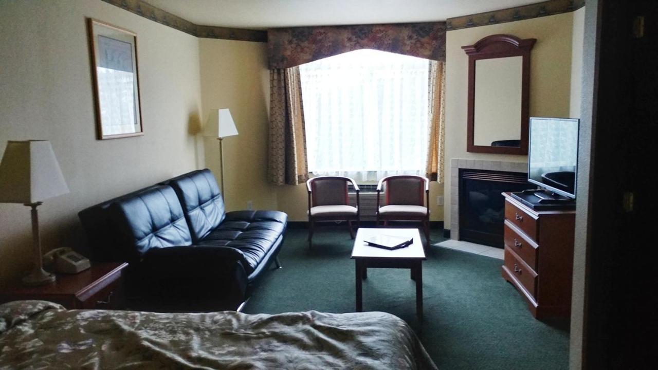 Palace Inn & Suites Линкольн-Сити Экстерьер фото