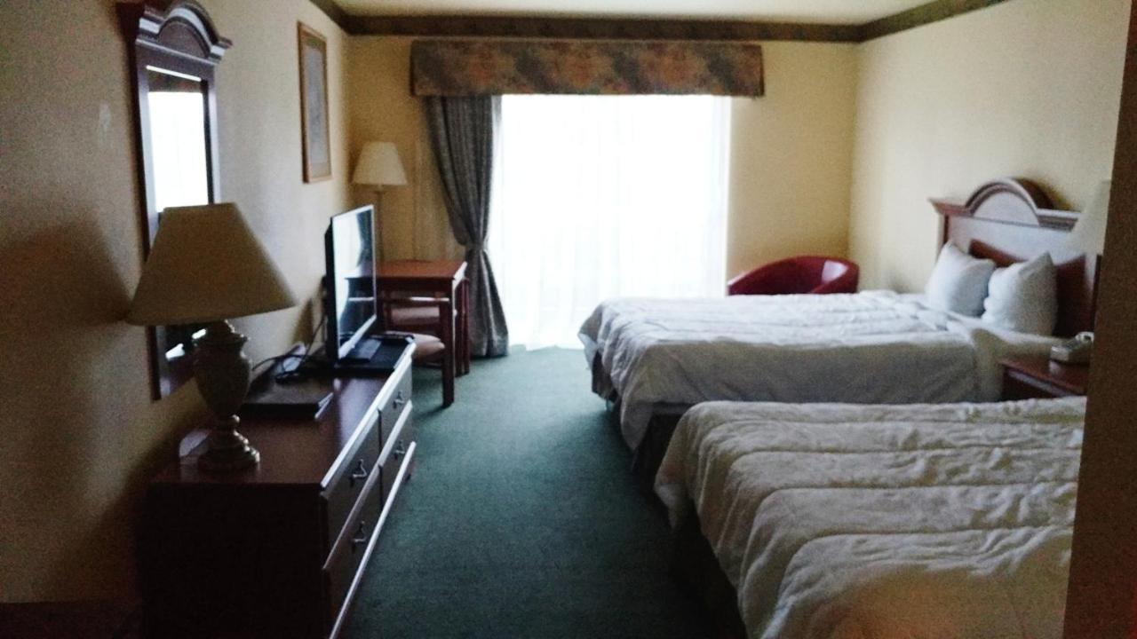 Palace Inn & Suites Линкольн-Сити Экстерьер фото