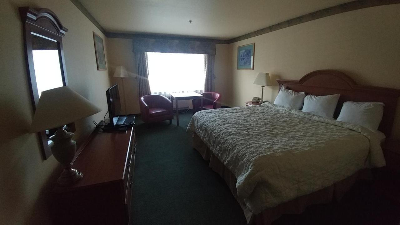 Palace Inn & Suites Линкольн-Сити Экстерьер фото